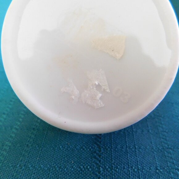 Vintage Porcelain Trinket Box with Floral Design mint condition - Picture 6 of 6